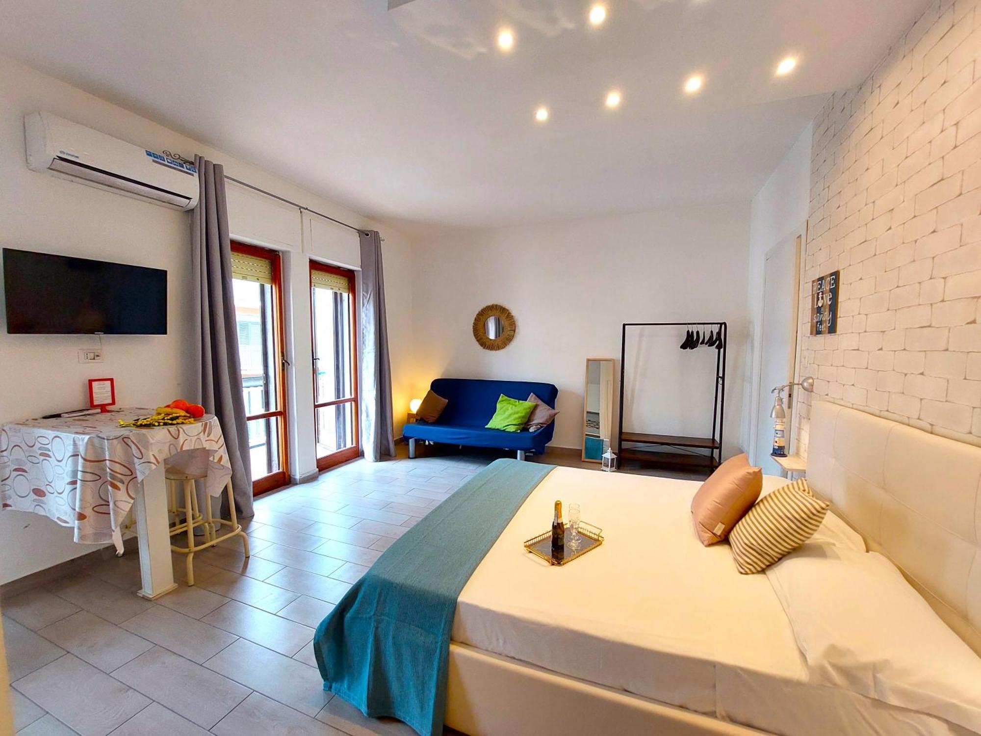 Moonlight Sorrento Studios Экстерьер фото